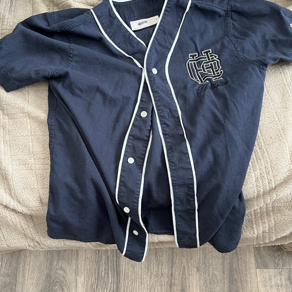 HOLLISTER BASEBALL JERSEY